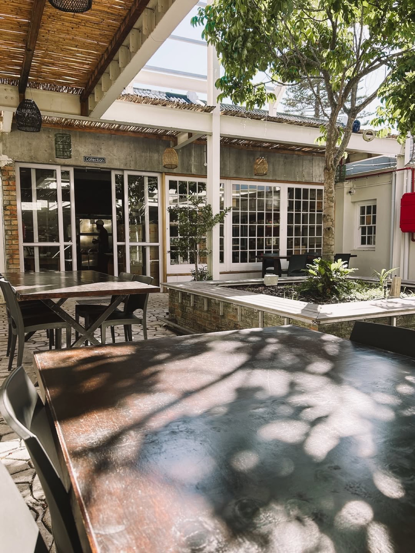 The sunny Bisque It courtyard in Hermanus